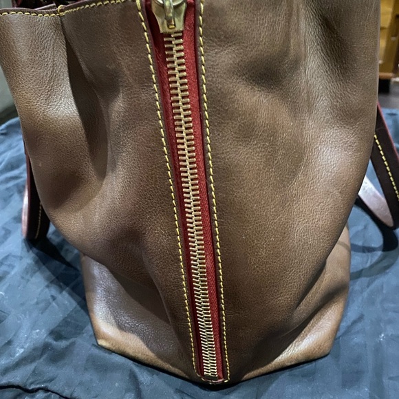 Dooney & Bourke Florentine Large Zip Barlow - Picture 3 of 14